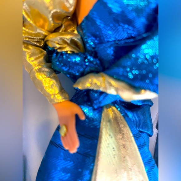 Benefit Ball Barbie collectable new never opened or out of box. - Picture 8 of 11